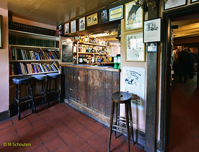 "Smoke Room" Servery.  by Michael Schouten. Published on 